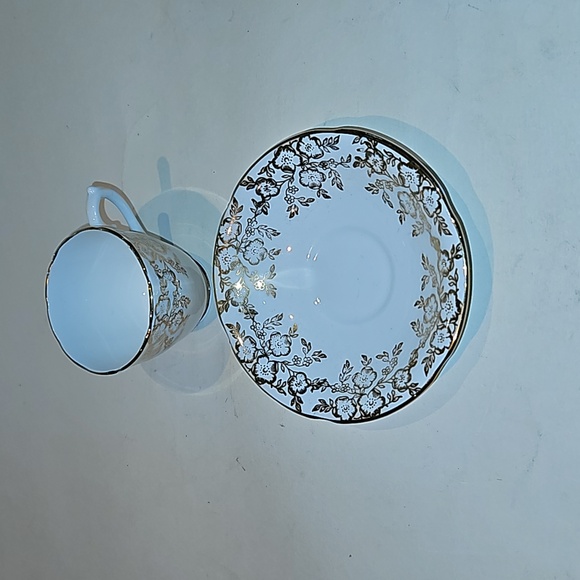 Vintage tea cup and sauce - Picture 6 of 7